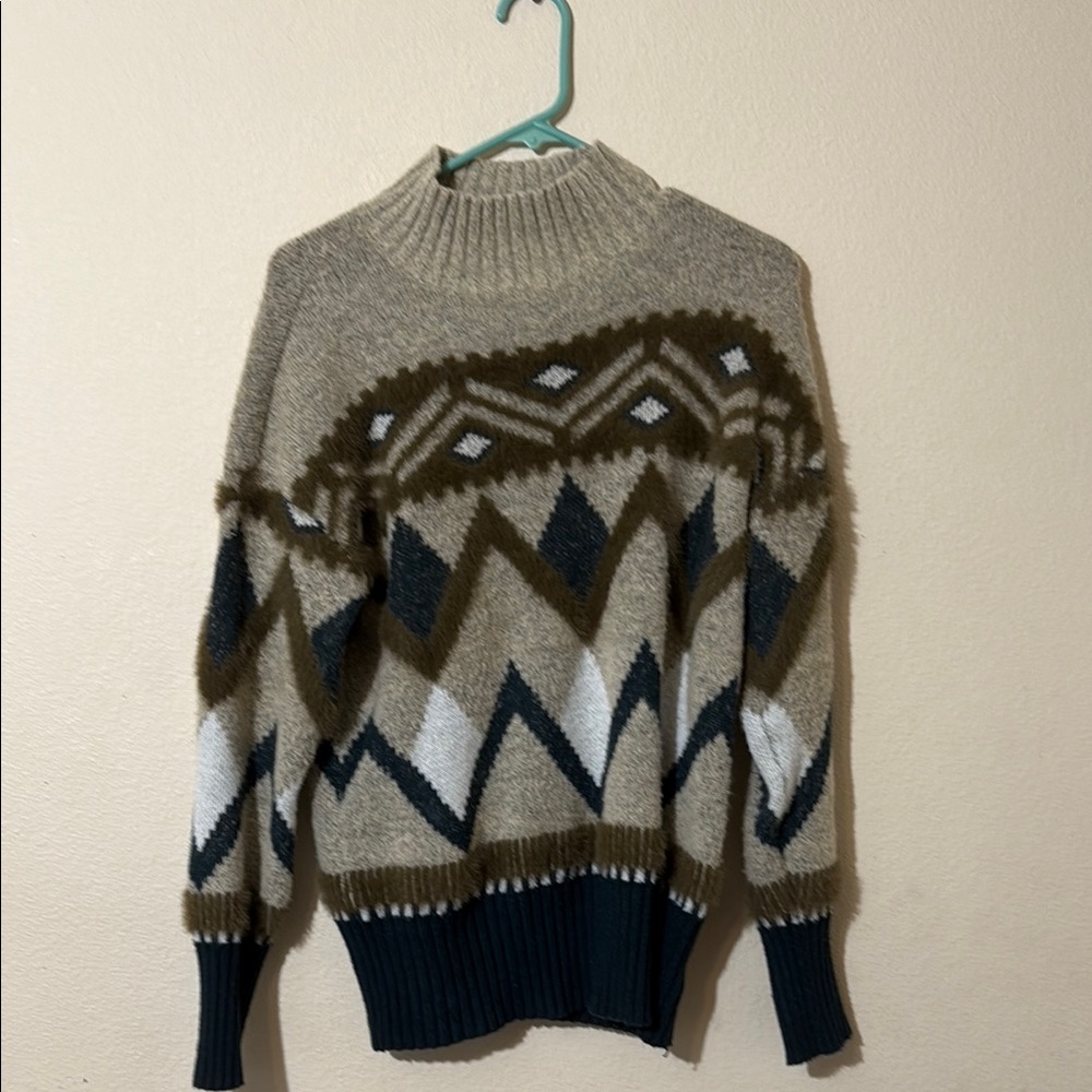 Nordic Fair Isle Crew Neck Sweater Light Grey Black Olive